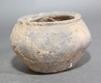 魏晋灰陶罐 