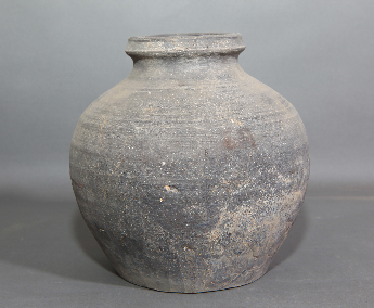 旋纹灰陶罐