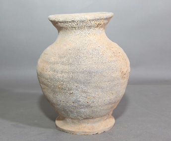 灰陶侈口瓶