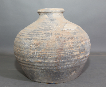 旋纹灰陶罐