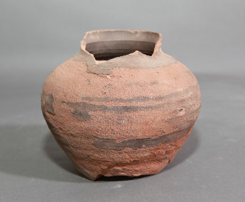 旋纹灰陶罐