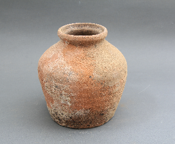 粗砂红陶罐